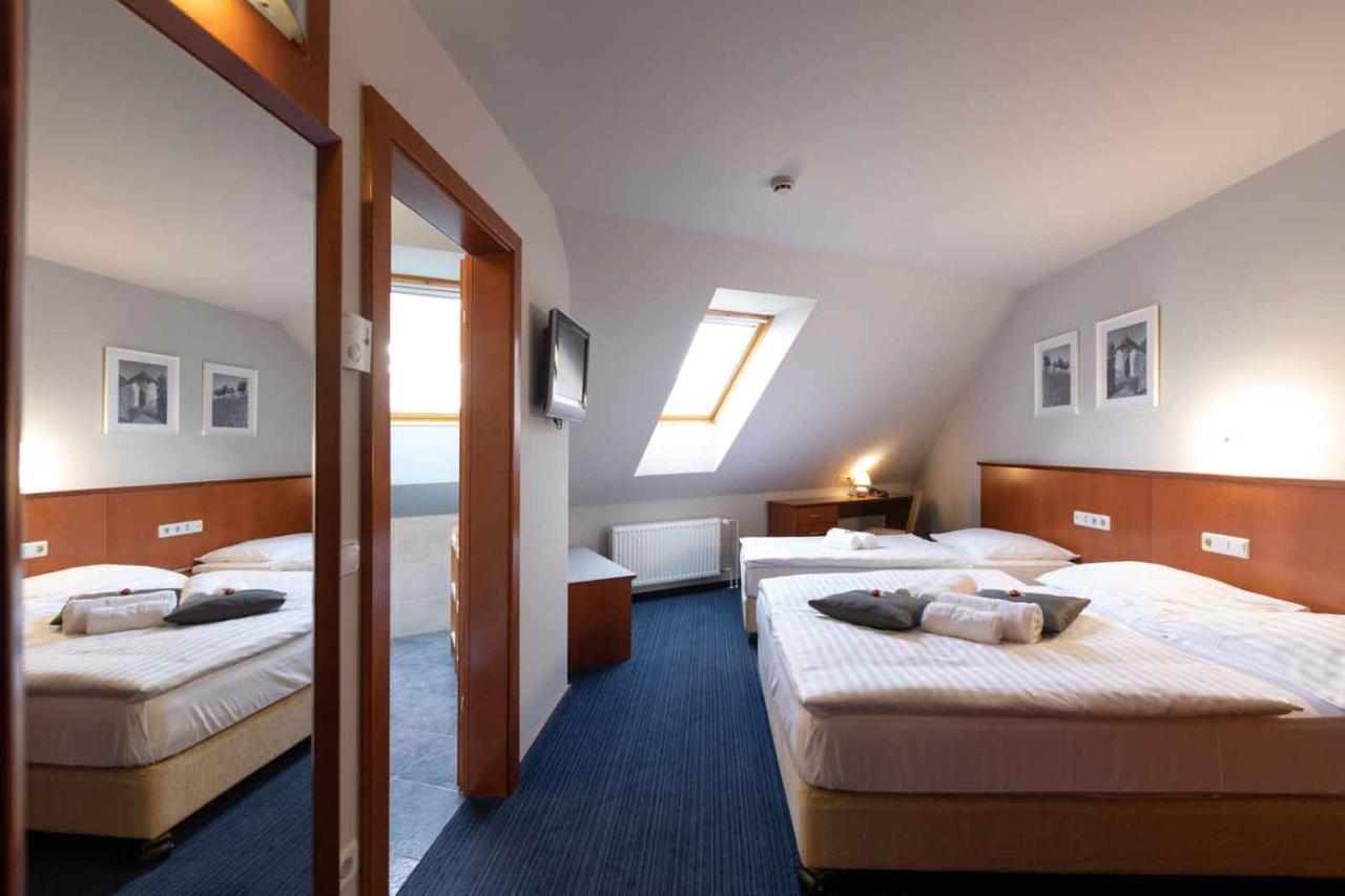 Hotel Spica Ласко Экстерьер фото